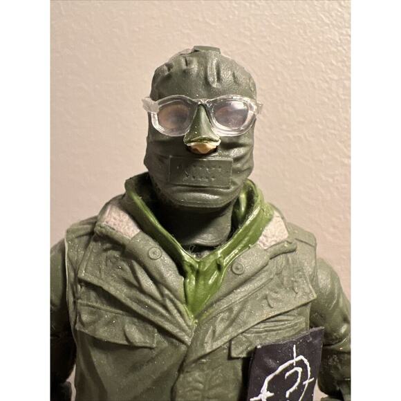 DC Multiverse The Batman The Riddler Edward Norton Action Figure with data card - Picture 5 of 16